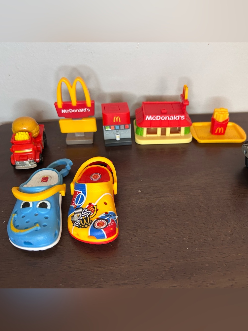 Lot 7 McDonalds Happy Meal Mini Toys Playset and hotwheel hamburger